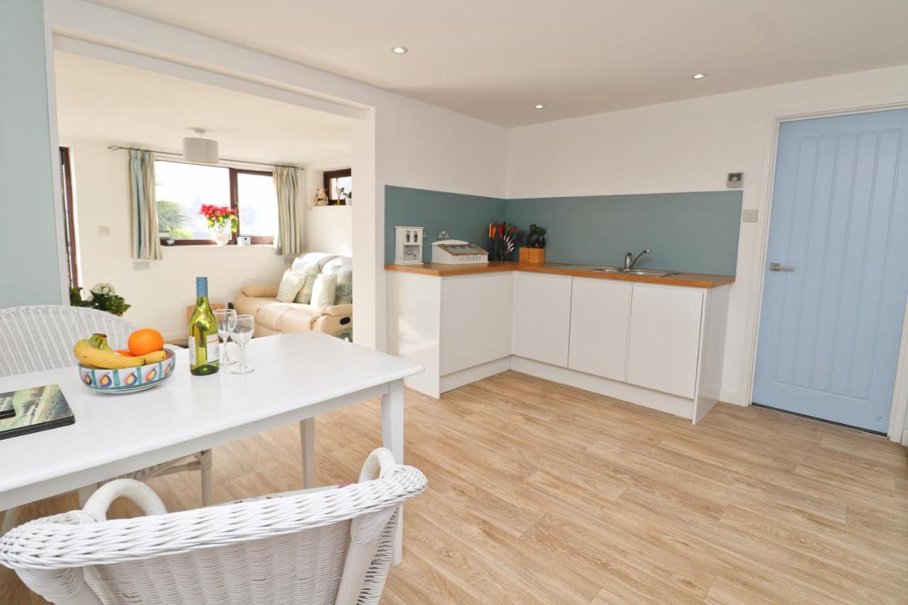 Seaside Apartment New Quay Exterior foto
