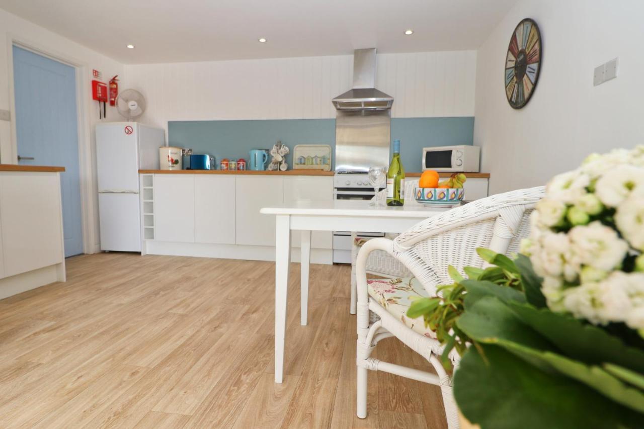 Seaside Apartment New Quay Exterior foto