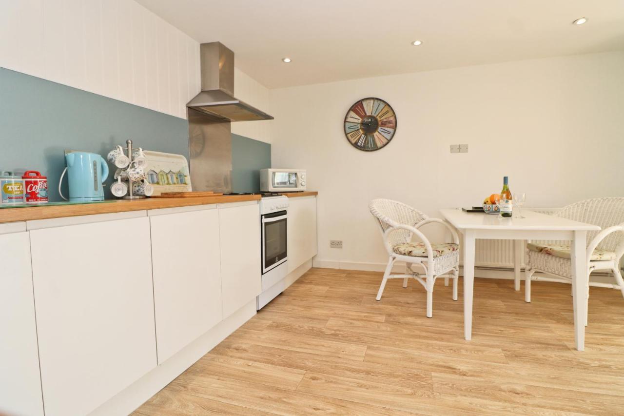 Seaside Apartment New Quay Exterior foto